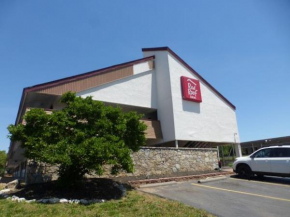 Гостиница Red Roof Inn St Louis - Florissant  Флориссант